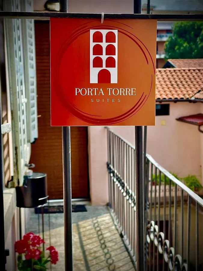 Portatorre Suite, A Charming Apartment In The Heart Of Como, Free Private Parking, Air Conditioning & More!